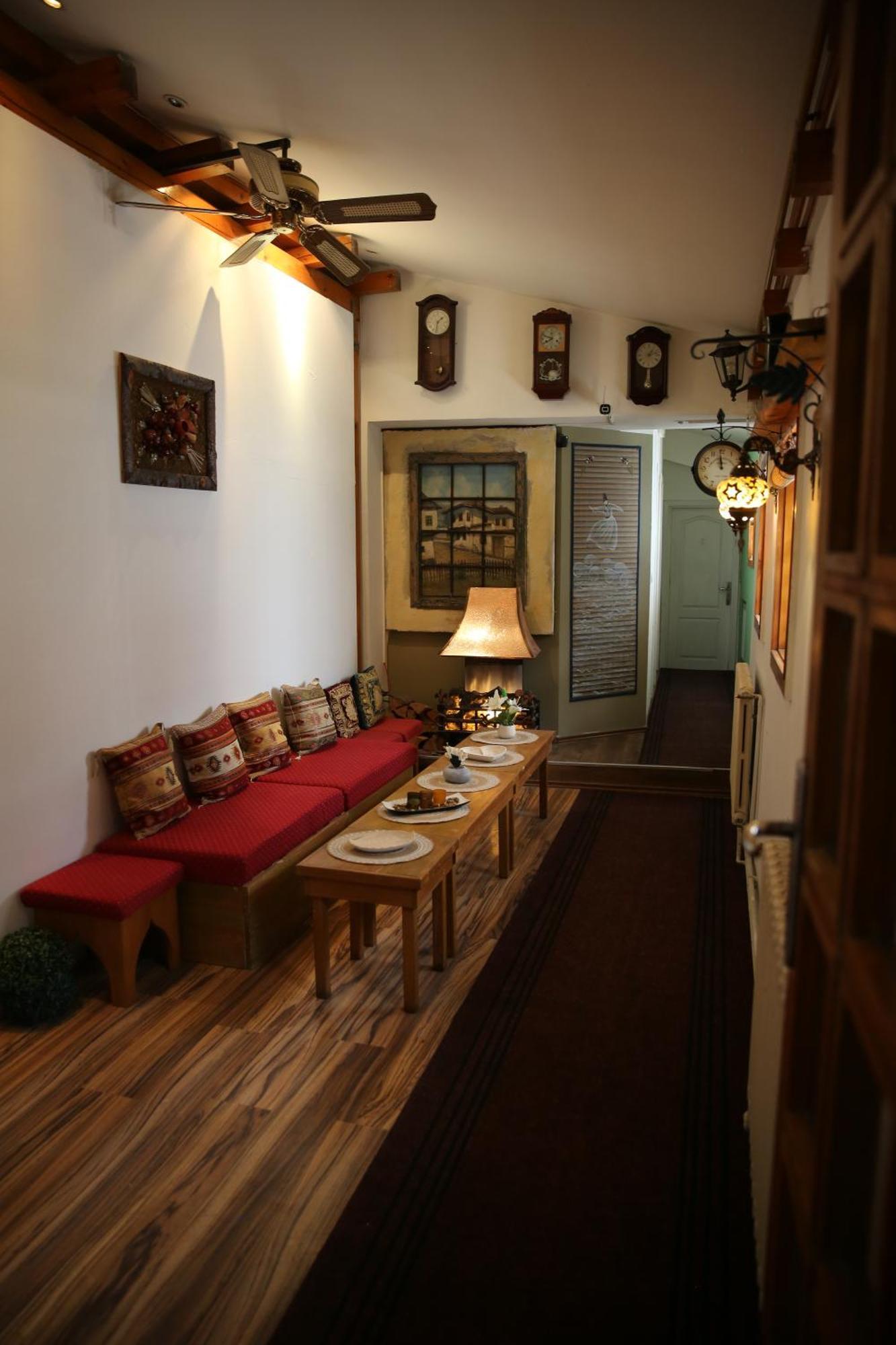 Guesthouse Nia Deluxe Sarajevo Esterno foto